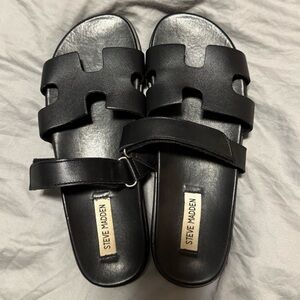 Steve Madden Black Mayven Cutout Slide Sandals